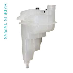 Tanque de Expansión de Refrigerante Chin Lang CL-7206G con 1 Año de Garantía para HILUX DIÉSEL 15'~ OEM # 16470-0L081 - Product Image 1