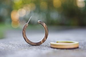 Boucles d'oreilles en bois avec finition grain naturel pour la fabrication de bijoux et d'accessoires - Product Image 5