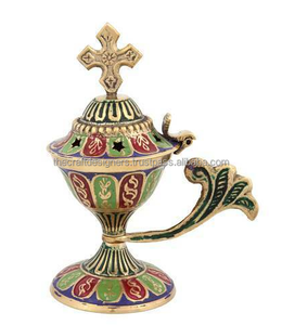 Brûleur d'encens en laiton peint à la main croix sur le dessus bon diffuseur de parfum parfumé Brûleur d'encens de style vintage par TCD - Product Image 4