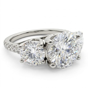 Anillo de Compromiso con Diamante Cultivado en Laboratorio, Corte Brillante Redondo, 2.85 CTW, Certificado IGI, Oro Blanco de 14k, Banda con Tres Piedras en Pavé - Product Image 4