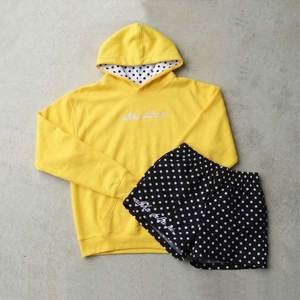 Conjunto de Sudadera con Capucha y Pantalones Cortos para Mujer 2026, Manga Larga, 100% Algodón, Felpa Transpirable, Ecológico, Informal, con Estampado de Lunares - Product Image 1