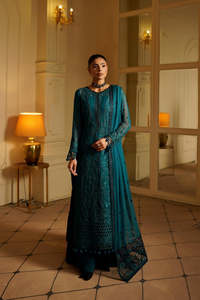 Robes de mode élégantes, robes de mariée, tenues de mariage, robes de soirée, broderies faites à la main, travail complet de sequins, robes de réception - Product Image 2