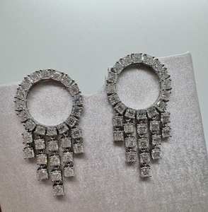 Boucles d'oreilles en moissanite, design personnalisé, style chandelier, argent sterling plaqué or 14 carats, bijoux de luxe pour femmes - Product Image 2