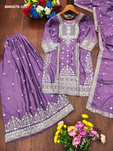 Proveedor de Trajes Sharara de la Mejor Calidad de Exportación India, en Tela Crepé Natural con Bordado de Lentejuelas, de Surat, a Precio de Mayoreo - Product Image 6