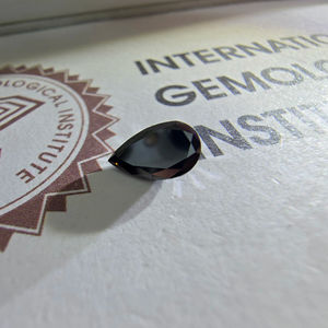 Diamante Negro Sintético de Laboratorio con Certificación IGI, Corte Pera Modificado Brillante de 1 Quilate, Piedra Suelta - Product Image 2