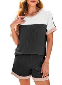 Conjunto de 2 piezas de shorts de poliéster con bloques de color y punto acanalado para mujer, manga corta, cuello redondo, ropa casual de verano, transpirable, ajuste regular, estilo puffy. - Product Image 3