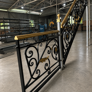 Barandillas de Hierro Forjado Usadas para Hogares Elegantes, Diseños Artesanales Duraderos, Ideas de Estilo Personalizadas para Interiores y Exteriores en Venta - Product Image 5