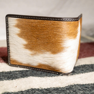 Portefeuille en cuir de vachette personnalisé pour homme, portefeuille en cuir à poils, portefeuille fin fait main, portefeuille à double pli, portefeuille en cuir de haute qualité - Product Image 1