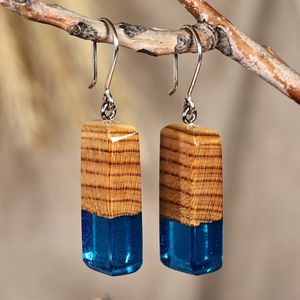 Pendientes Colgantes de Madera Redondeada con Resina Epoxi, Diseño Cristiano con Microincrustaciones, para Fiestas, Eventos, Bodas, Joyería Étnica de Moda para Mujer - Product Image 3