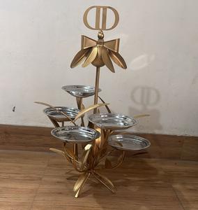 Expositor de Pasteles de Latón con Acabado Dorado de Lujo para Fiestas de Cumpleaños y Bodas, Soporte para Cupcakes, Pasteles y Galletas - Product Image 5