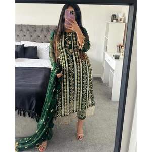 Conjuntos de diseñador para mujer Pantalón largo superior Dupatta en estilo elegante - Product Image 4