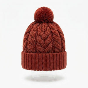 Bonnet en tricot torsadé orange rouille personnalisé avec pompon, bonnet d'hiver chaud à revers avec logo brodé - Product Image 2