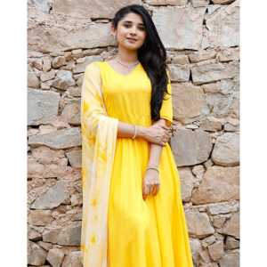 Ensemble de costume en mousseline de soie jaune fleuri - Taille XS - Product Image 6