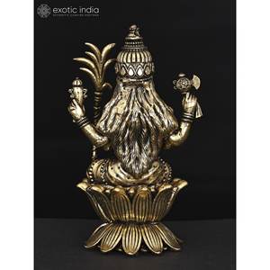 Escultura artesanal de latón superfino de 4 pulgadas de la diosa Rajarajeshvari, obra maestra de artesanos indios - Product Image 4