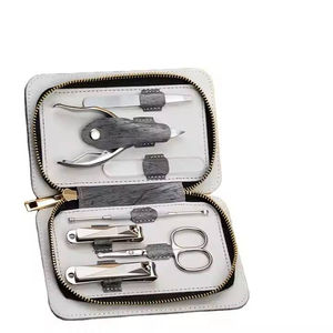 Set de Manicura y Pedicura Portátil Clásico 4 en 1, Kit de Cuidado de Uñas de Acero Inoxidable, Cortaúñas, Herramientas para Cutículas, Estuche de Viaje, Logotipo Personalizado - Product Image 1