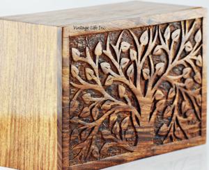 Urnes funéraires rectangulaires biodégradables de luxe, magnifiquement sculptées à la main, en bois de rose indien de qualité supérieure, écologiques et personnalisables - Product Image 3