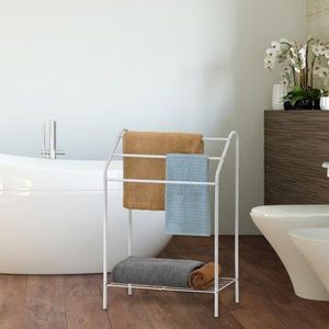 Soporte de metal duradero para toallas, para el suelo del baño, con tres barras para colgar toallas de baño y paños. - Product Image 1