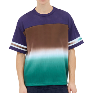 Camisetas deportivas de cuello en V para hombre, personalizadas por OEM, bordadas, de punto sólido, transpirables y de secado rápido. - Product Image 2