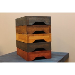 Cendrier de bureau en bois avec porte-verres et fente pour cigares, design minimaliste pour usage domestique - Product Image 4