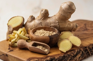 Poudre de gingembre mélangée, herbe aromatique séchée, couleur brune, pour la cuisine et la santé - Product Image 5