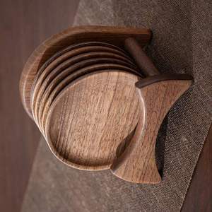 Sous-verres et dessous de plat en bois bohème - Diamètre personnalisable, épaisseur 10 mm, réglables et faits à la main - Product Image 3