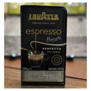 Offre Spéciale Tendance : Café Lavazza Espresso Barista Perfetto 1kg – Qualité Supérieure, Produit Frais, Fabriqué en Usine - Product Image 1