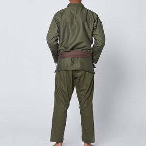 Uniformes de Karate Resistentes, 100% Poliéster Elástico y Transpirable, Diseñados para Torneos y Entrenamiento Intenso, con Tela Reforzada - Product Image 2