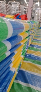 Bâche tissée rayée imperméable pour auvent extérieur, poids moyen, motif bleu, jaune, vert, blanc - Product Image 4