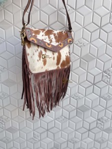 Nouveauté 2026 : Sac à bandoulière en cuir de vachette véritable avec franges, fait main, style bohème gypsy, multi-usages - Product Image 2