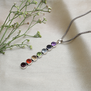 Collier pendentif vertical en argent sterling 925 avec sept chakras et pierres précieuses, pendentif tendance pour femmes, artisanat fait main pour femmes - Product Image 3
