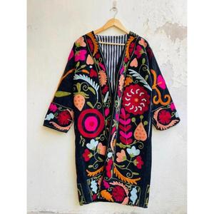 Abrigo Largo de Invierno para Mujer, con Cuello Alto Bordado, Grueso, Personalizable, Amorzinho, Hecho a Mano, Transpirable, Ecológico, de Algodón Crudo - Product Image 1