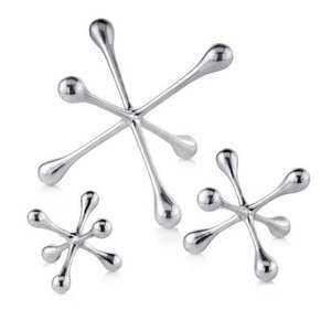 Porte-livres de table en aluminium plaqué or de luxe, personnalisable pour la décoration de la maison ou du bureau, poli à la main - Product Image 2