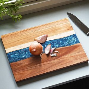 Planche à charcuterie rustique en bois et résine avec poignée, compatible lave-vaisselle, pour fromages, vins, fruits, pains, snacks, apéritifs, occasions spéciales, 1,5 cm - Product Image 3