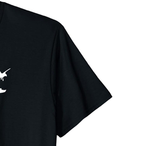 เสื้อยืดคอกลมผู้ชาย แขนสั้น ผ้าถัก ทรงลำลอง ดีไซน์เรียบ สีดำ - Product Image 4
