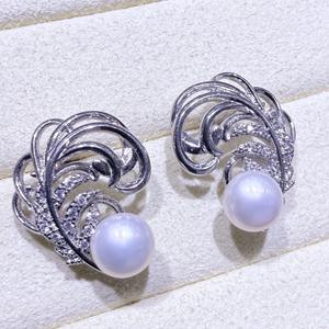 Pendientes Colgantes Versátiles de Estilo Palacio Retro con Plumas y Perlas de Agua Dulce, Nuevo Diseño de Nicho Exquisito de Lujo Ligero de Estilo Chino - Product Image 2