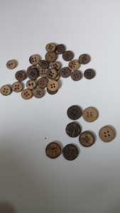 Botones de Hueso Natural Ecológicos al por Mayor, Accesorios de Ropa Sostenibles de 4 Agujeros - Product Image 3