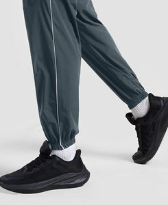 Pantalon de sport unisexe personnalisé pour l'automne, avec cordon de serrage, taille haute, respirant, léger, séchage rapide, en polyester/coton, pour la course à pied - Product Image 4