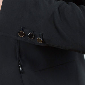 Chaqueta de equitación ligera y de fácil movimiento con material transpirable y aspecto elegante. - Product Image 6