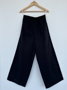 Pantalon Palazzo Noir Ample en Coton pour Femme, Taille Haute, Plissé sur le Devant, Bordure en Dentelle, Coupe Décontractée, Idéal pour l'Été - Product Image 1
