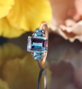 <b>Emerald</b> Cut Alexandrite Luxury Engagement <b>Ring</b> 925 <b>Silver</b> Color Change Gemstone for Wedding Party Bridal Promise <b>Ring</b> for Women - Product Image 3