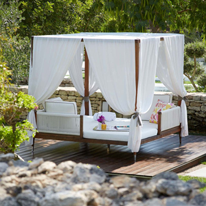Cama de Día Moderna para Exteriores de Teca con Tejido de Cuerda y Cortinas para Resort, Villa y Hotel - Product Image 1
