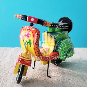 Trottinette en bois multicolore - Product Image 2