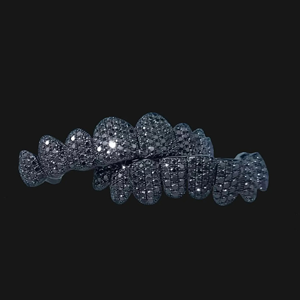 Meilleur prix pour Grillz dentaire personnalisé en argent 925, style Hip Hop, serti de diamants Moissanite, bijoux dentaires en argent - Product Image 1