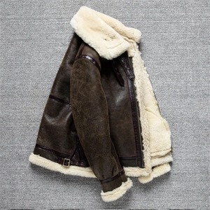 Blouson aviateur en cuir d'hiver haut de gamme avec col en fourrure luxueux, design respirant, coupe confortable et chaude, et service de personnalisation de marque - Product Image 4