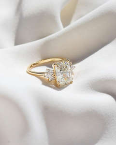 แหวนแต่งงาน/หมั้นเพชรทรงลูกแพร์ วินเทจ ทองคำขาว 14k เพชรเจียระไนจาก IGI/GIA Lab Grown สำหรับผู้ชายและผู้หญิง เหมาะสำหรับเป็นของขวัญในวันครบรอบ - Product Image 3