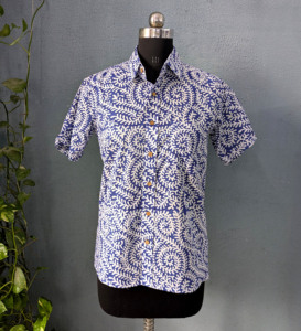 เสื้อเชิ้ตแขนสั้นพิมพ์ลายใบไม้สีขาวสีน้ำเงินสำหรับผู้ชาย เสื้อเชิ้ตลำลองผ้าฝ้ายสำหรับฤดูร้อน - Product Image 4