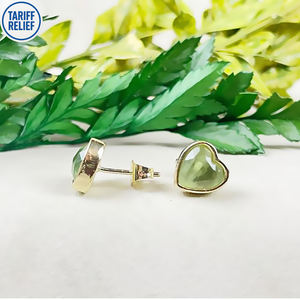 Pendientes de tuerca de fluorita verde en forma de corazón de 9 mm con bisel chapado en oro y plata de ley 925, joyería al por mayor - Product Image 4