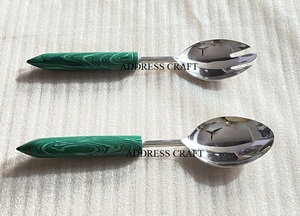 Ensemble de serveurs à salade en acier inoxydable argenté de style américain avec manche en écorce de bois, ustensiles de cuisine, cuillère à salade, fourchette, couverts - Product Image 4