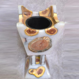 Brûleur d'encens en résine moderne nouveau meilleur design Brûleur en métal Mubkhar Brûleur à incrustation en laiton Encens arabe de l'Inde par RF Crafts - Product Image 1