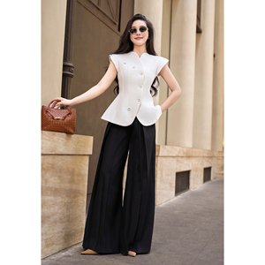Chaleco Elegante Blanco Asimétrico para Mujer, con Mangas Cortas, Estilo Oficina, Moderno, Casual de Negocios, Marca YONA - Product Image 2